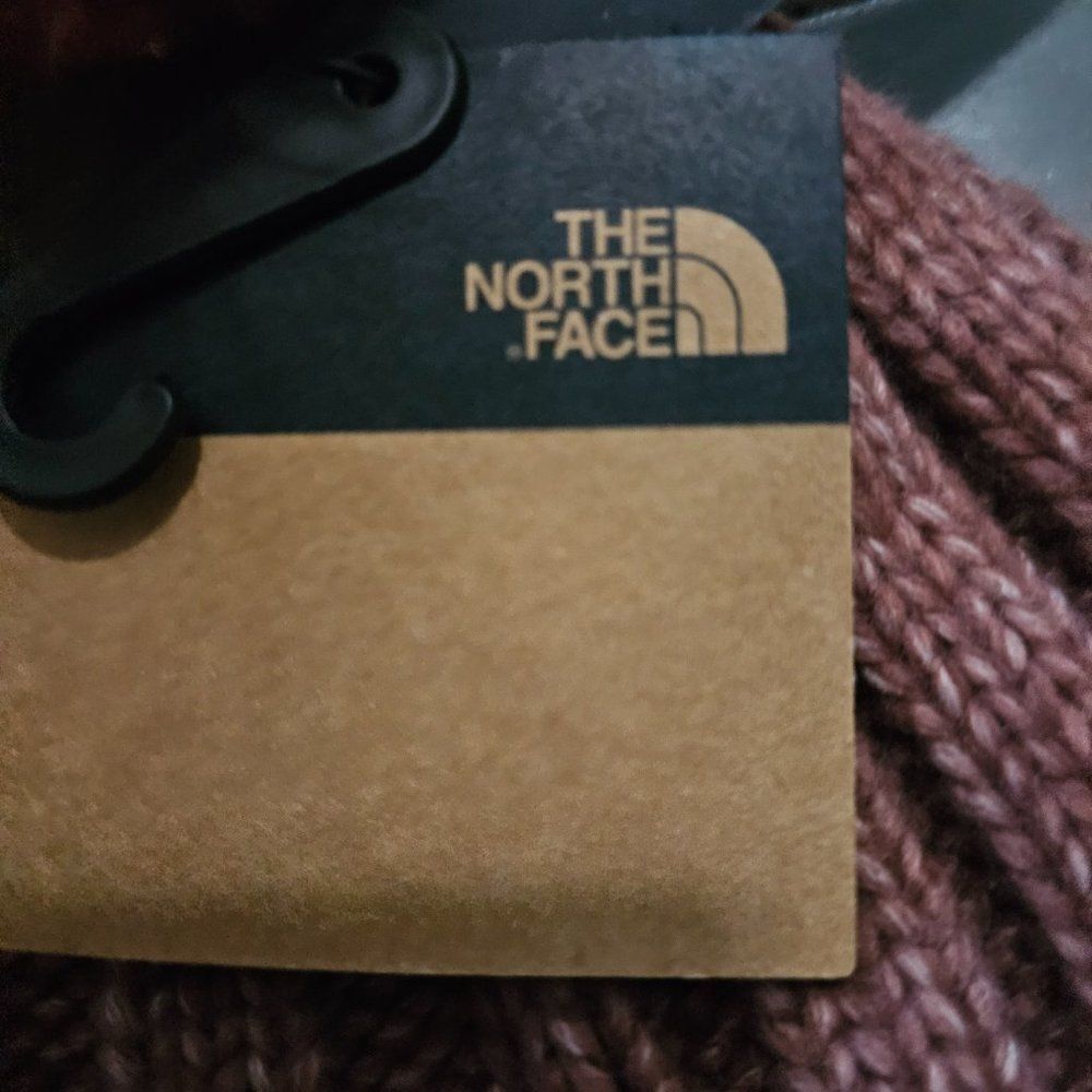 The North Face Women's Oh Mega Fur Pom Wild Ginger Beanie - Picture 8 of 12